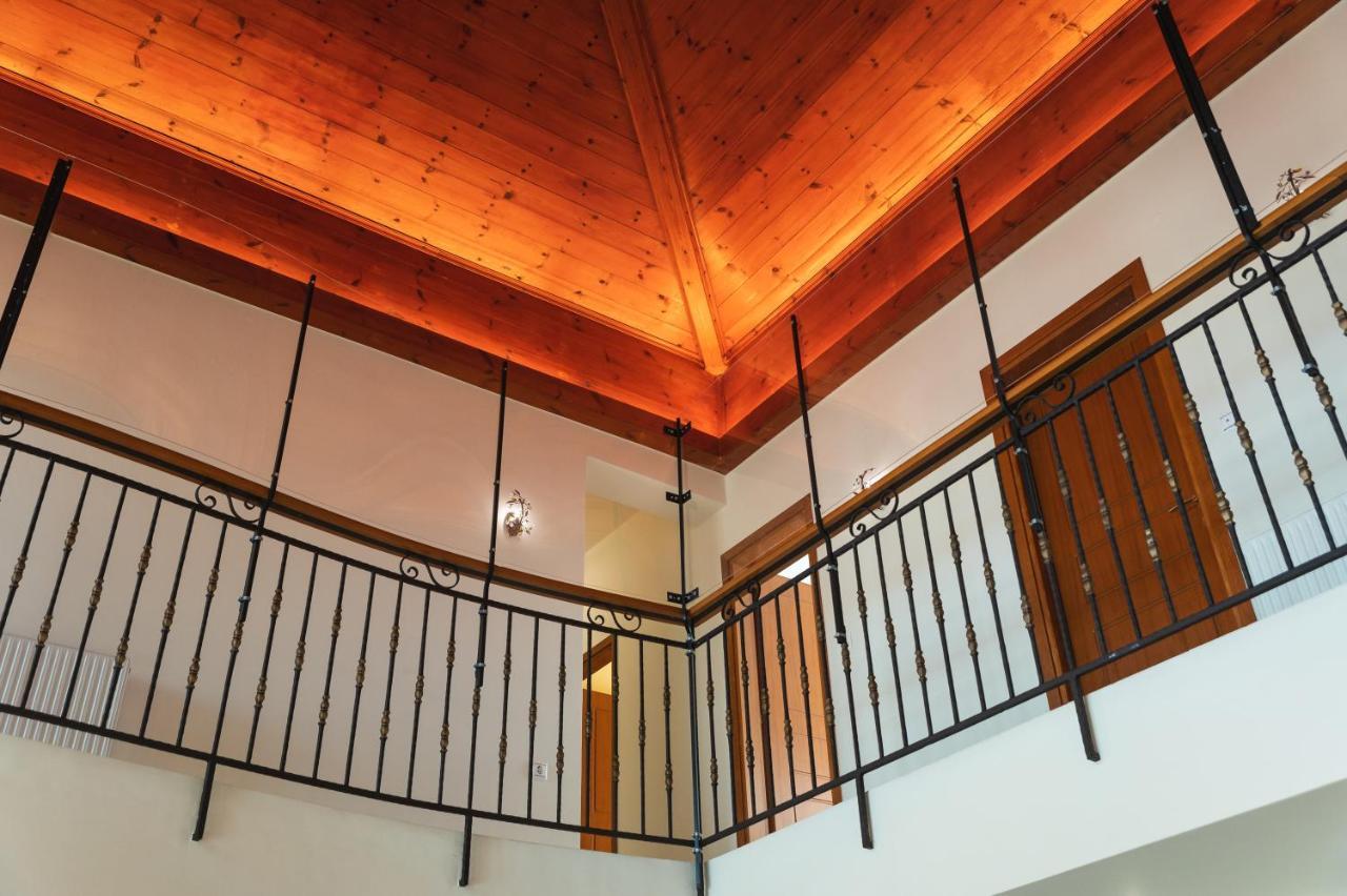 Cedar Tree Villa Kounoupidhianá Екстериор снимка